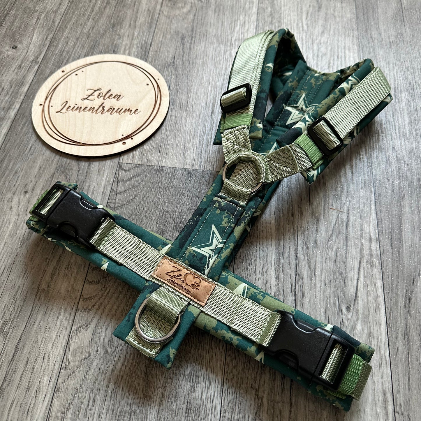 SOFORTKAUF Y-Geschirr "Camo Stars" Größe M