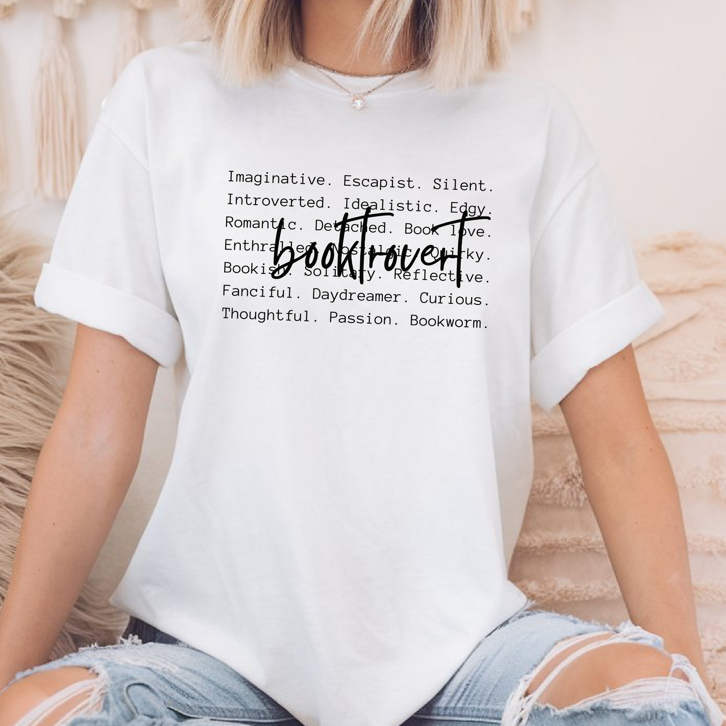 Shirt "Booktrovert"