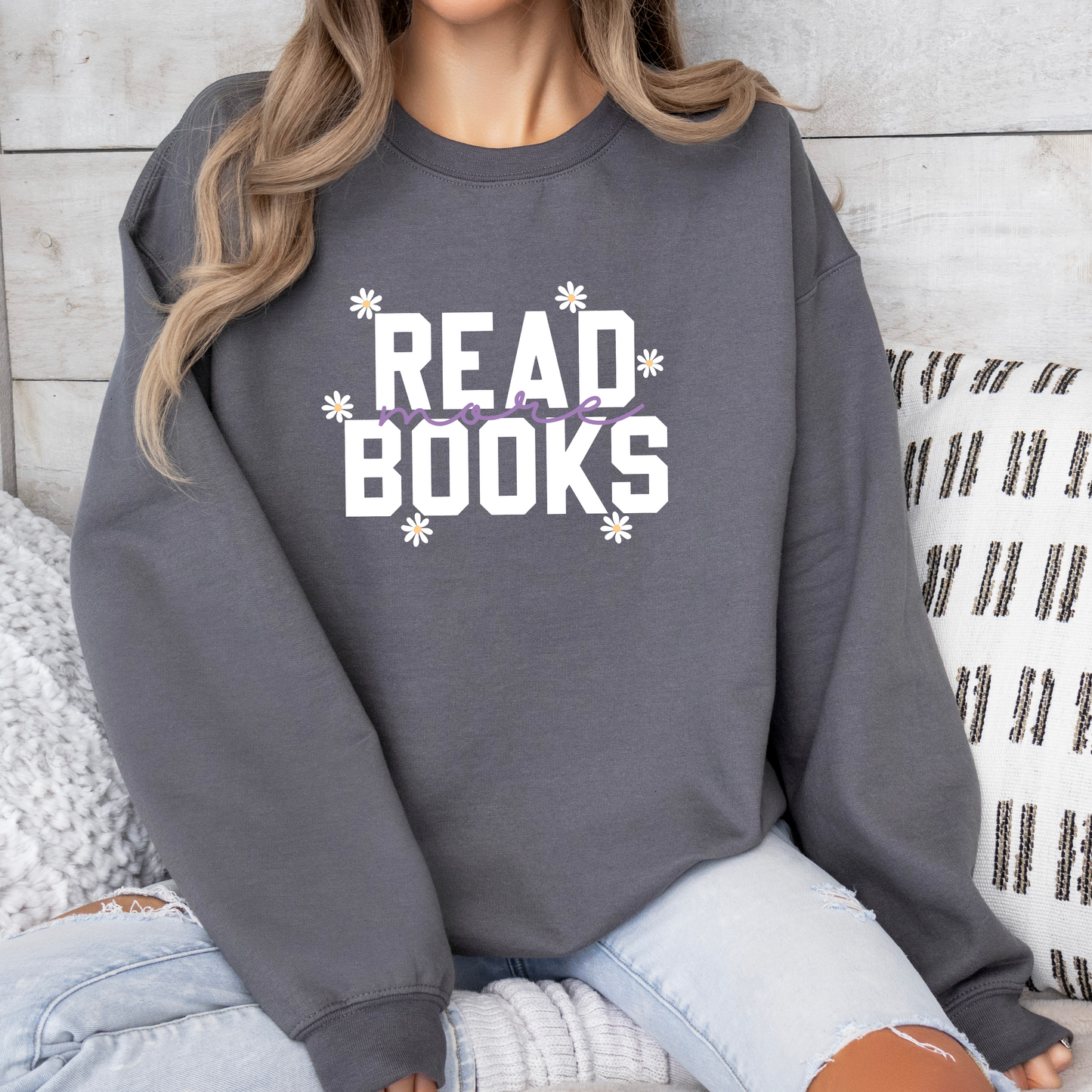 Sweatshirt "Read More Books"